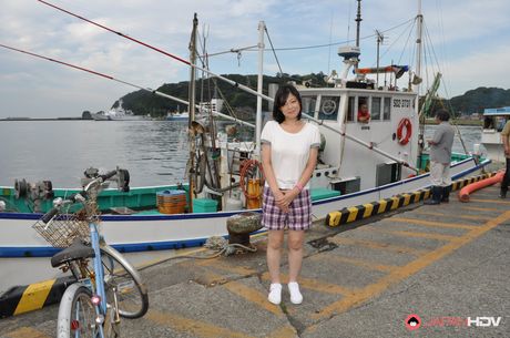 Wonderful Japanese brunette lady Rika Shibuki loves showing off