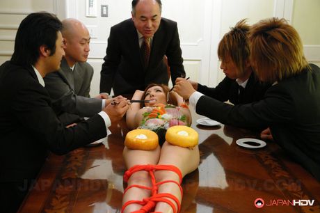 Sweet Japanese darling Yuna Hirose has some fun with kinky gentlemen