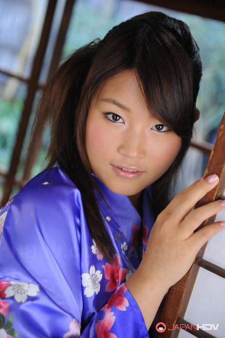 Great looking Japanese girl Nene Nagasawa in a amazing blue kimono