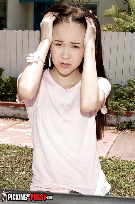 Slim american teen Amai Liu in nice skirt robbing on big shaft outdoor