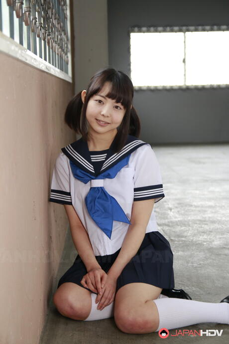 Japanese Schoolgirl Pics